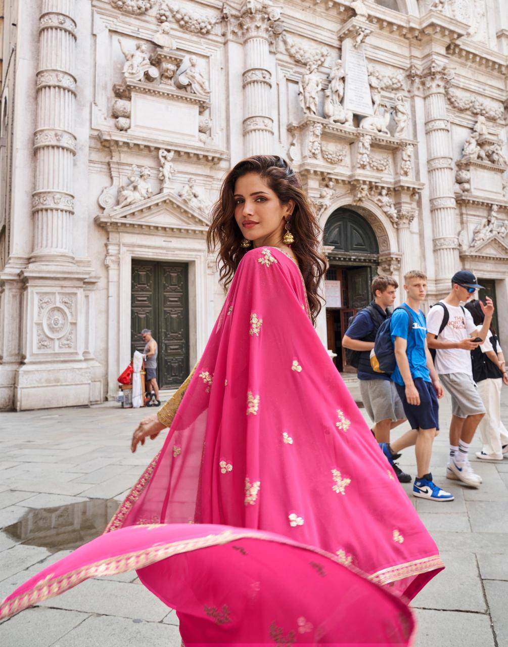 Sayuri sugandh salwar suit manufacturers in Kolkata